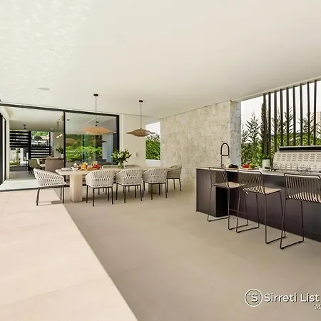 Vacation I Sirius, Golf Valley, Private Heated Pool, Sauna, Billiard, Cinema, Awarded 빌라 *