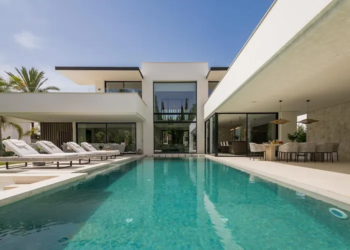 Вилла Vacation I Sirius, Golf Valley, Private Heated Pool, Sauna, Billiard, Cinema, Awarded Марбелья